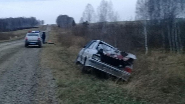 В Новосибирской области авто упало в реку, водитель погиб