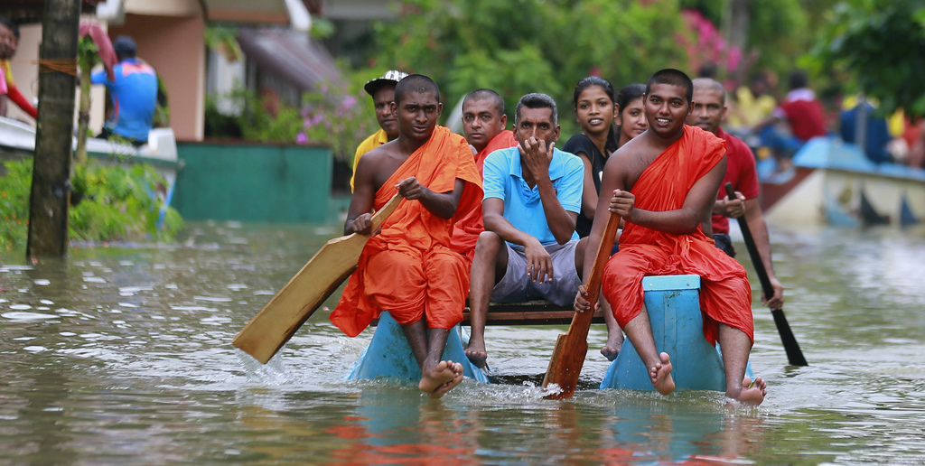 На Шри-Ланке из-за ливней пострадали более 10 тысяч человек