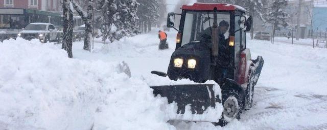 Из Барнаула 4 ноября  вывезли свыше 2,6 тысячи кубометров снега