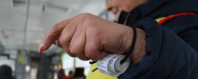 В Барнауле пассажироперевозчики просят увеличить стоимость проезда