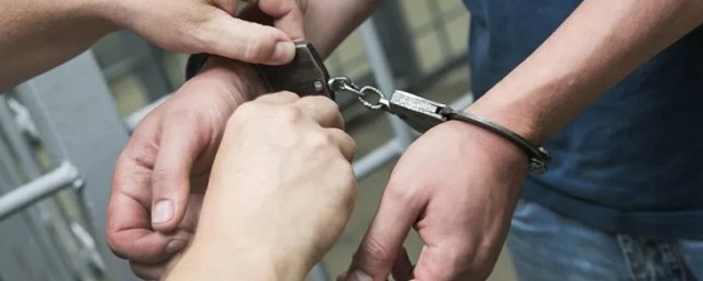 Полиция Тамбова задержала 15-летнего школьника с наркотиками
