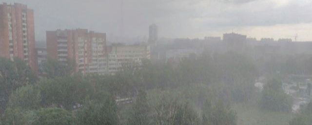 На Архангельскую область надвигаются ураган и грозы