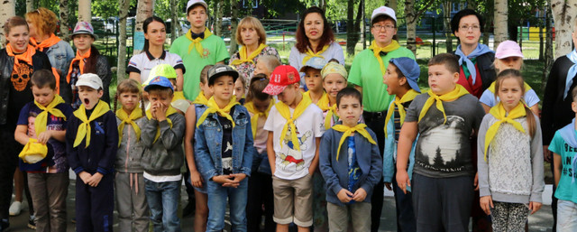 Глава Нижневартовска посетил летний лагерь Центра детского творчества