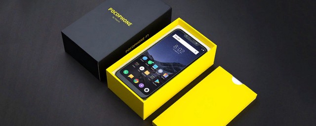 Смартфон Xiaomi Pocophone F1 получил кевларовое покрытие