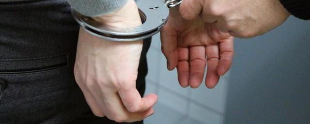 В Черкесске полицейского обвиняют в незаконном обороте наркотиков