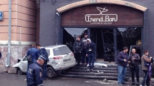 In Novosibirsk, the car flew into the building of the bar