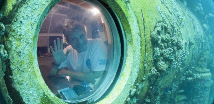 Внук Жака-Ива Кусто побил его рекорд по пребыванию под водой