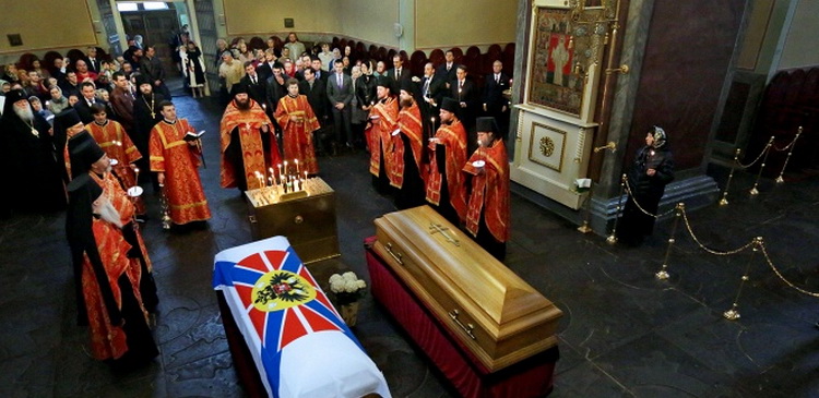 Прах Великого Князя Николая Николаевича и его супруги перезахоронен в России