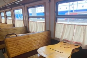 Туристический поезд из Уфы в Челябинскую область оформят в бардовском стиле