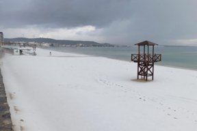Cyclone from Russia brought snow to Turkey
