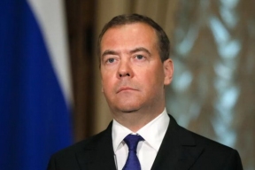 Медведев пообещал победу над новыми нацистами