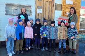В Ардатовском районе детсадовцы и родители освоили выпуск сухого душа для бойцов СВО