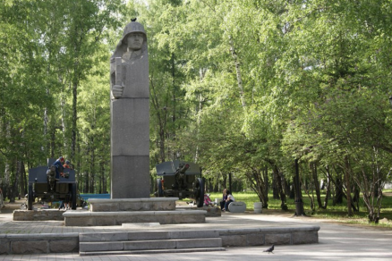 В Новосибирске по нацпроекту отремонтируют дороги к памятникам ВОВ