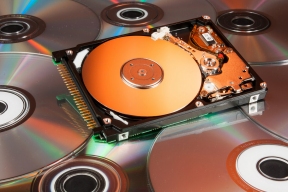 Спрос на данные со стороны ИИ создает проблемы для производителей жестких дисков