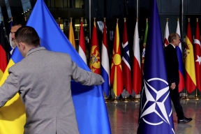 Йенс Столтенберг: Никто не обещал Киеву вступление в НАТО через 10 лет