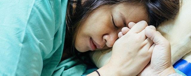 Ученые: Беременным женщинам стоит воздержаться от сна на спине