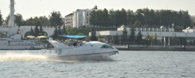 В Ярославле презентовали скоростную моторную яхту