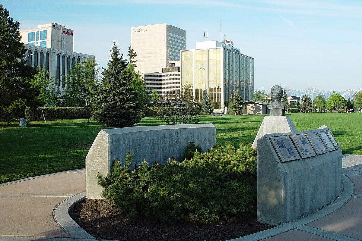 Цены на квартиры в Анкоридже удивили россиян: дешевле Москвы на 13%