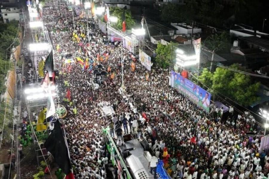 Жертвами давки на предвыборном митинге в Тамилнаде стали 39 человек