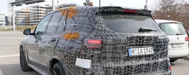 Новый «заряженный» BMW X5 M замечен на Нюрбургринге