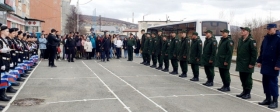 12 магаданцев отправились на службу в ряды Вооруженных сил РФ