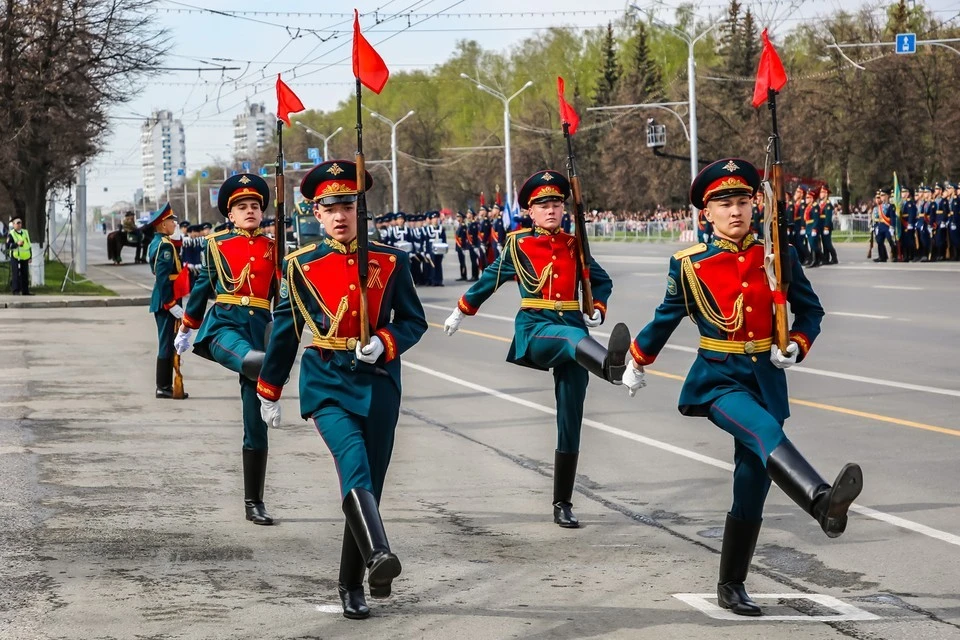 Глава Башкирии Хабиров попросил проинформировать горожан о параде с военной техникой в Уфе 9 мая