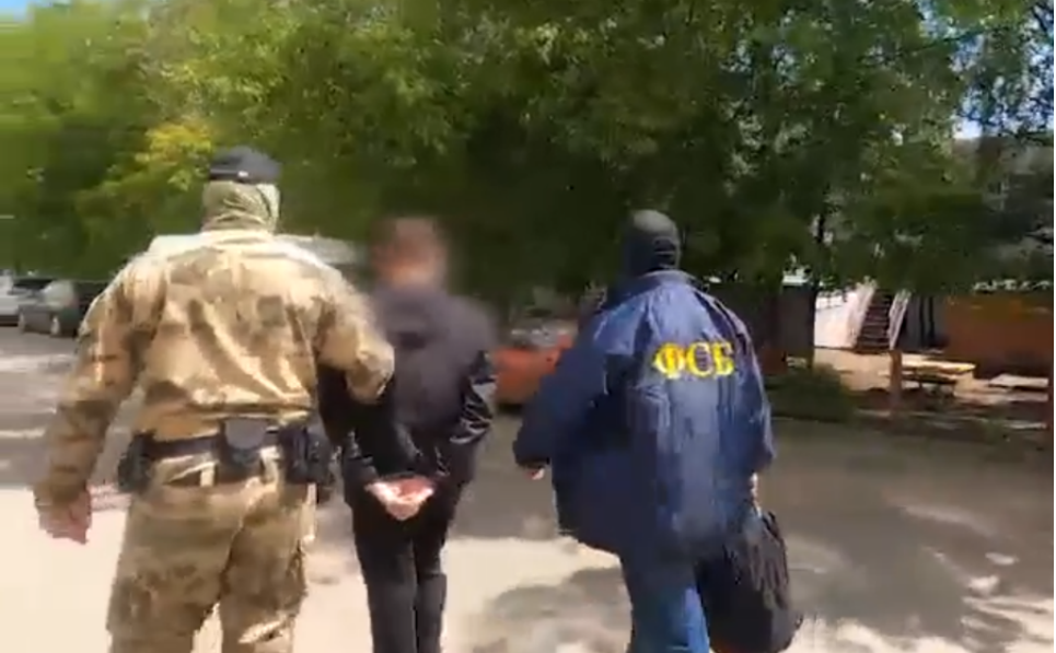ФСБ задержала челнинца за угрозы в адрес участников СВО