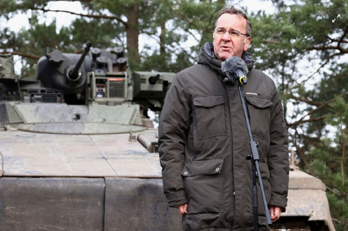 В России сочли истерикой слова Писториуса о подготовке к конфликту с Москвой