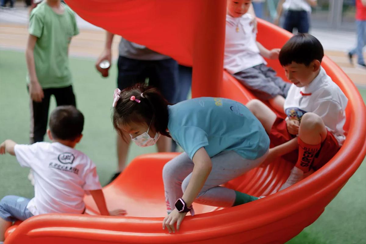 Власти КНР вводят налог на презервативы ради роста рождаемости