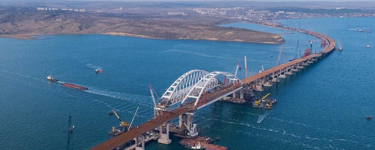 Власти Крыма назвали маршруты объезда пробок после открытия моста