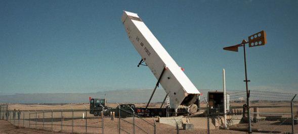 В Конгрессе США назрел раскол мнений о будущем ракет Minuteman и ядерной политике