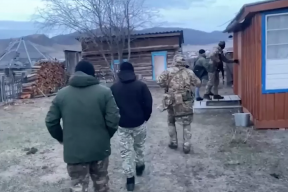 В Республике Алтай провели обыски у сторонников экстремистской секты