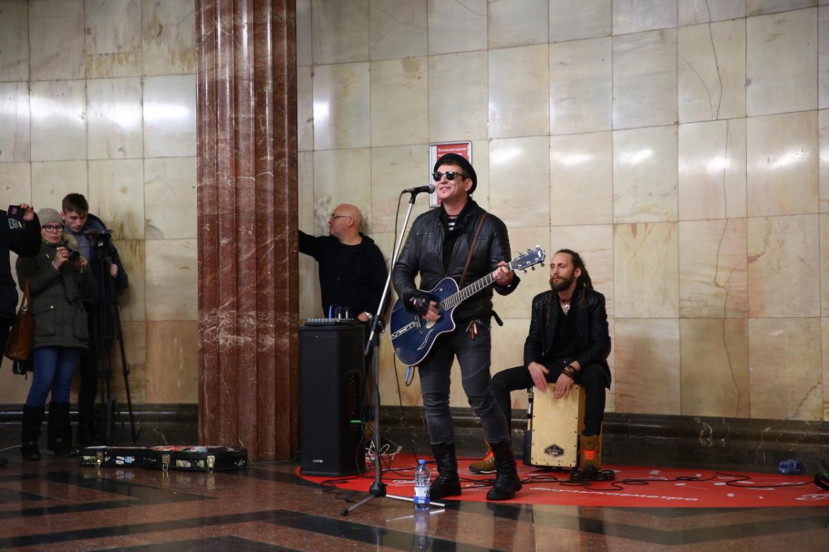 В Москве на пяти станциях БКЛ запустят проект «Музыка в метро»