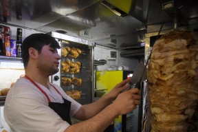 В Бурятии почти 90 человек отравились готовой едой