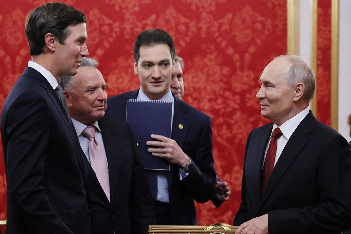 Американские эмиссары взяли на заметку: Путин указал на «сущность» Киева, перезахоранивающего нацистов