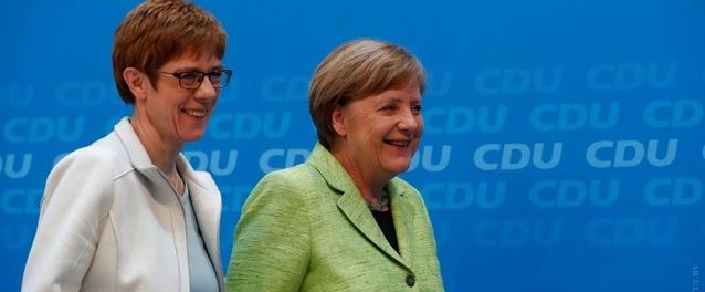 Крамп-Карренбауэр стала главой ХДС вместо Ангелы Меркель