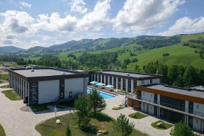 На Алтае открылся 3-звездочный модульный отель на 154 номера