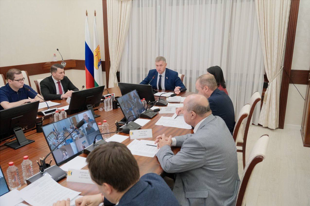 Спикер ЗС Кировской области Роман Береснев рассказал о темах, которые депутаты рассмотрят 25 июня