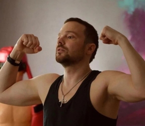 Актер Алексей Чадов предъявил обвинения бывшему другу в подделке его подписи