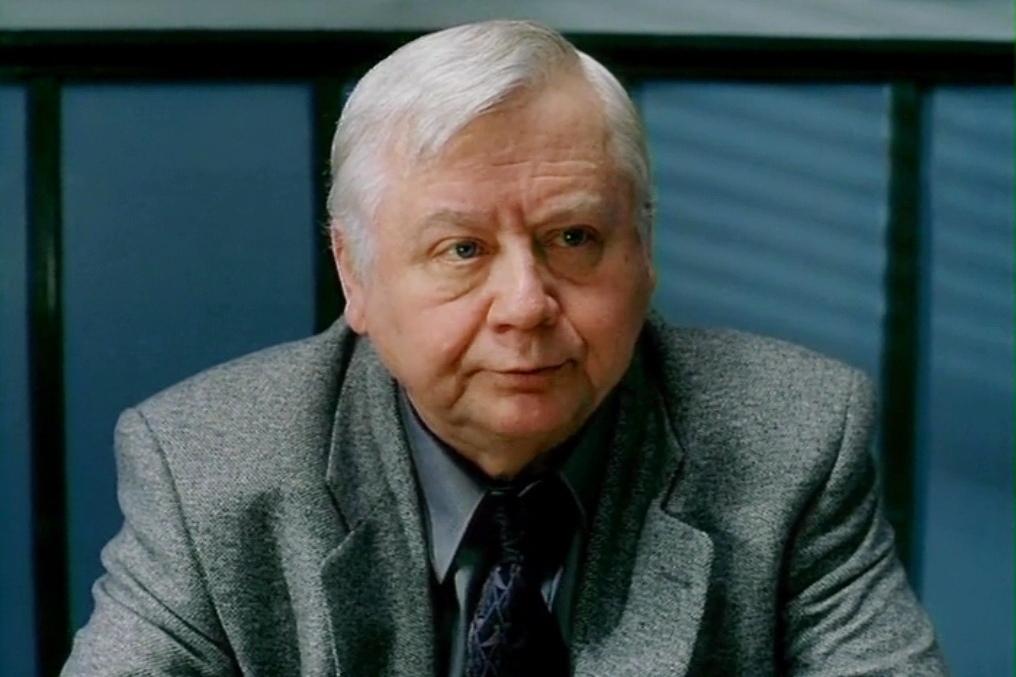 10 лет тайной жизни: Бросил детей ради студентки и никогда не жалел. Семейная драма Олега Табакова