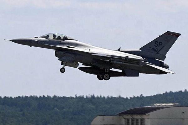 На Украине ожидают первые F-16 после Пасхи