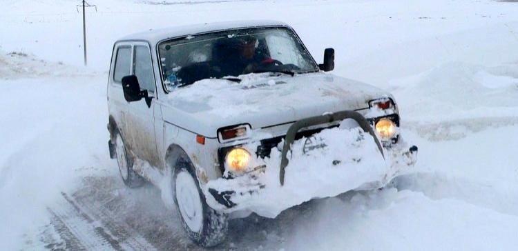 В Казани спасли пятерых попавших в снежный плен водителей