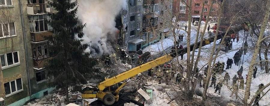 Число жертв взрыва газа в многоэтажке в Новосибирске выросло до четырех