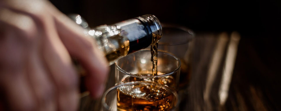 Нарколог указал на главную причину роста числа алкоголиков в России