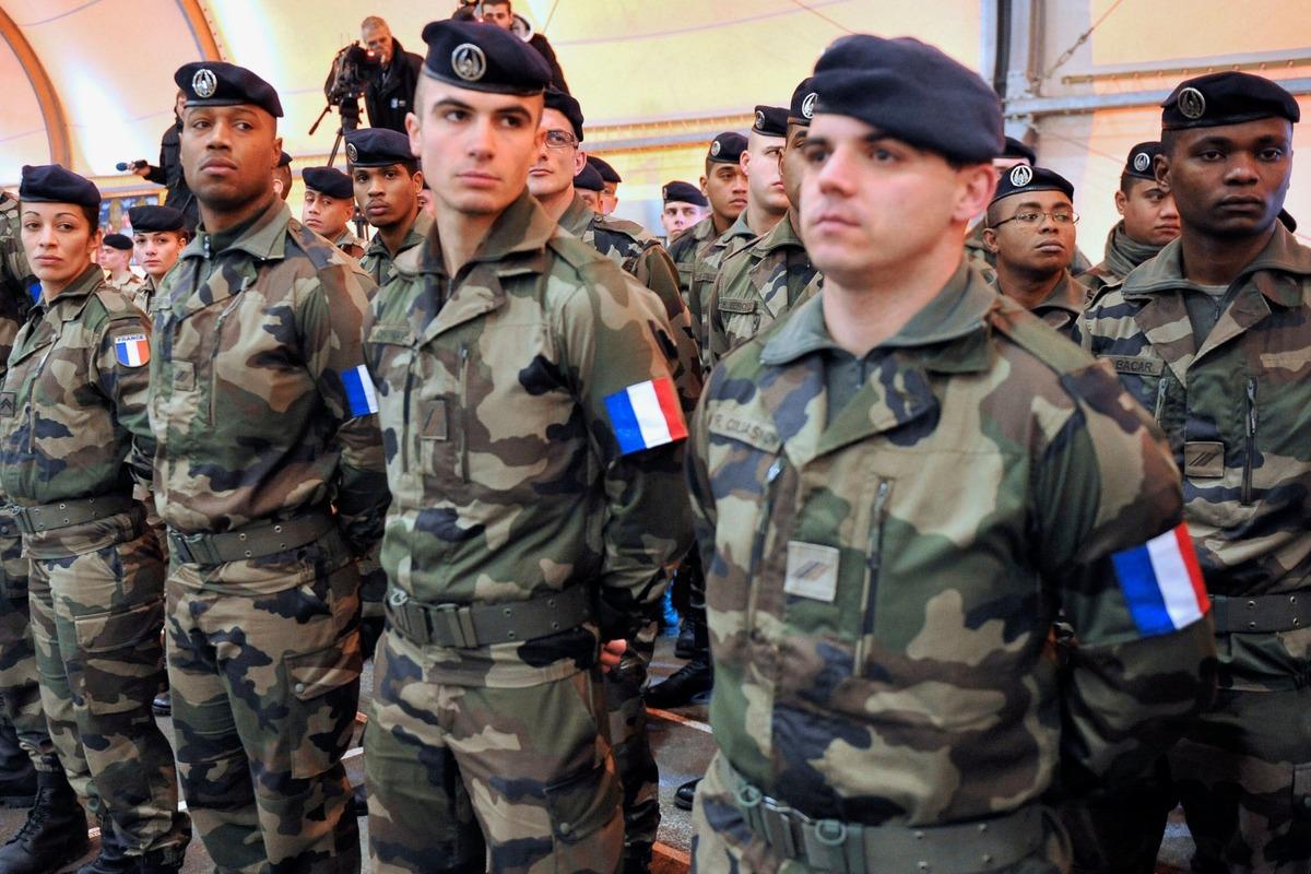 МИД РФ: Россия не ограничится политическим ответом на отправку французских солдат на Украину