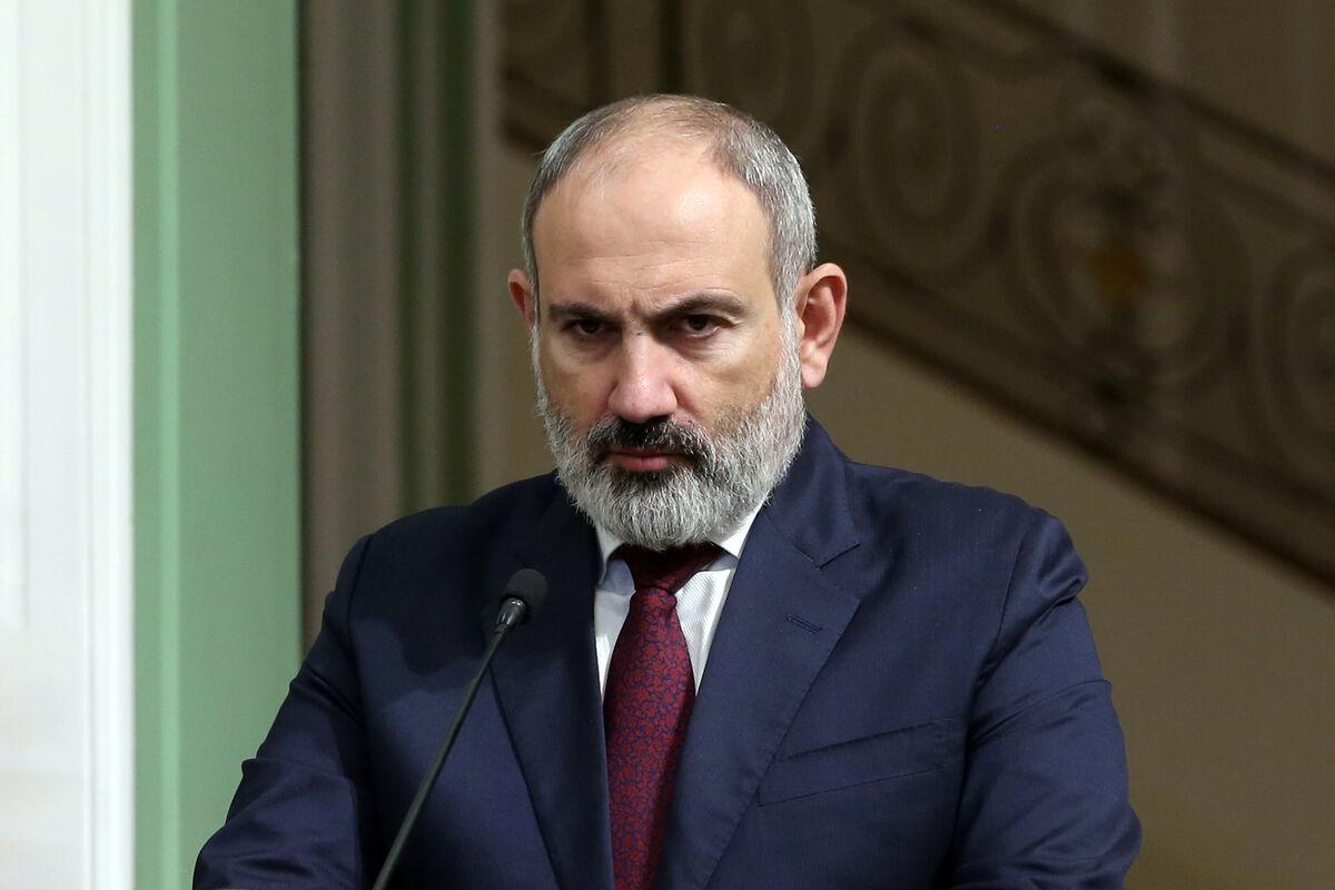 Пашинян заявил, что Армения заморозила участие в ОДКБ