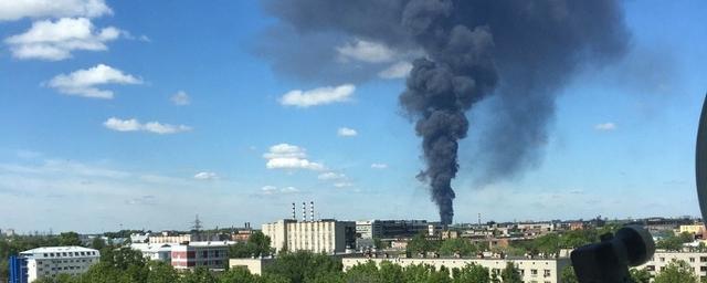 В Ярославле потушили пожар на топливном складе