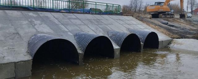 В Климовском районе завершают капремонт моста через ручей Плавна