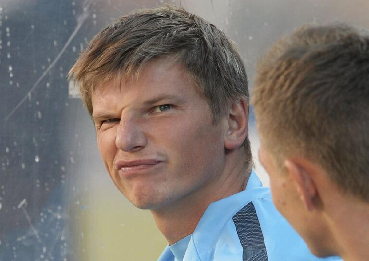 «Его зарплата — огромна». Аршавин судится с бывшими женами ради уменьшения алиментов