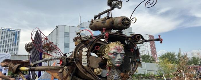 В Екатеринбурге открылся фестиваль металлических фигур «Лом»
